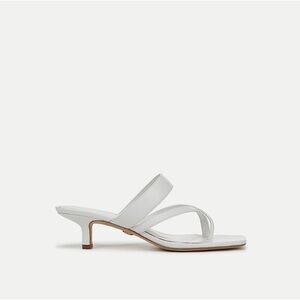 Veronica Beard Alanis Leather Sandals in Coconut | LIKE NEW